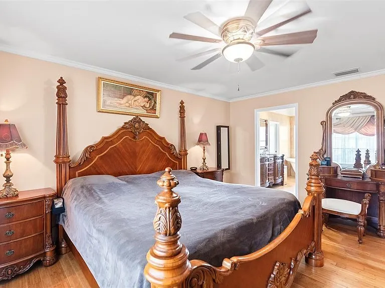9505 Aegean Dr — Photo 16