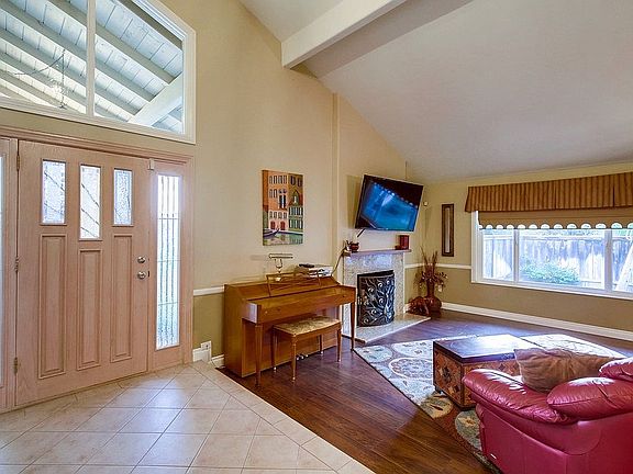 4th image of 12660 Calma Ct