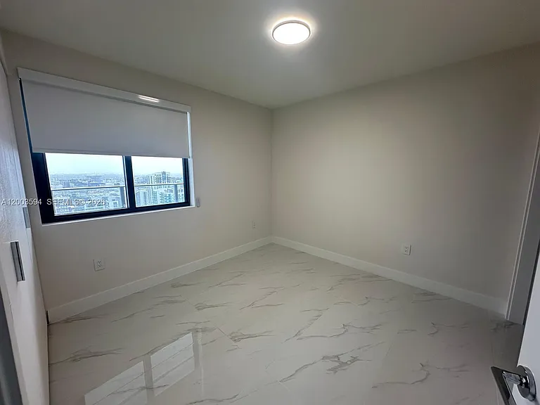 710 NE 29th St #206 — Photo 49