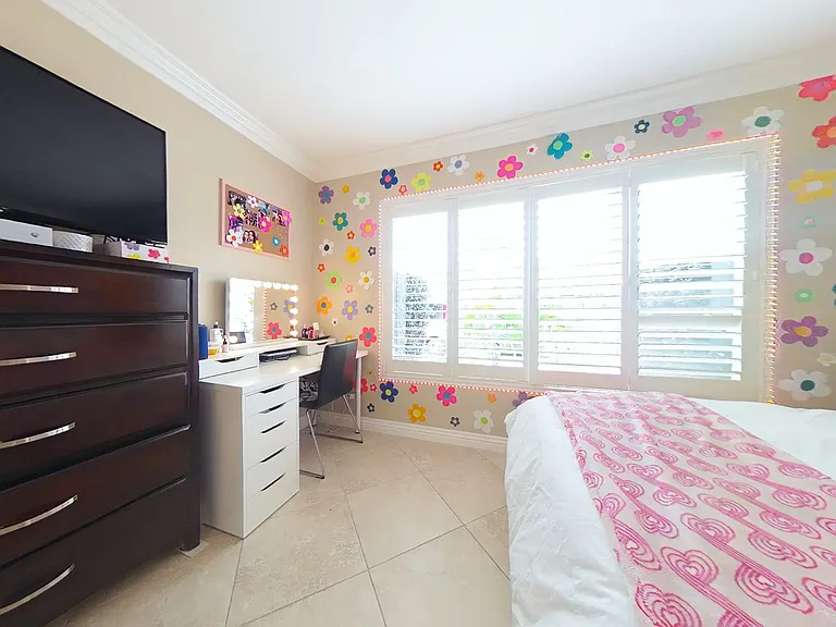 4865 Campanile Dr — Photo 5