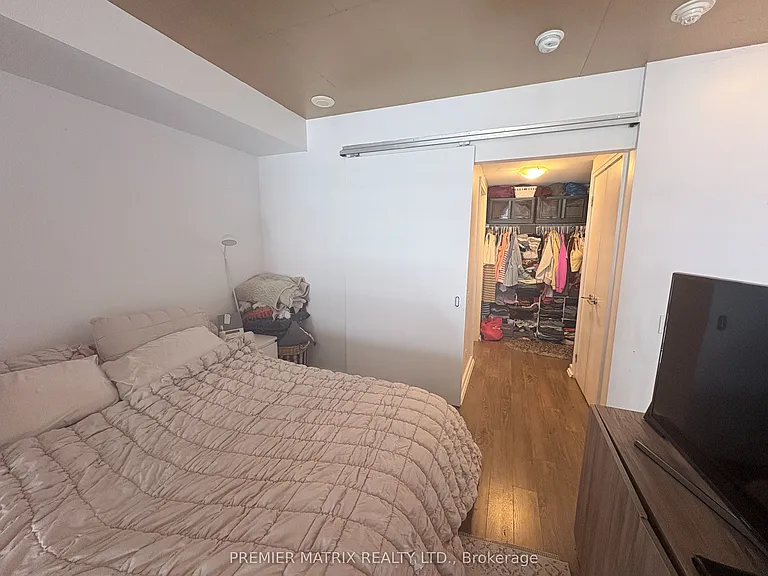 5 Hanna Ave #414 — Photo 15