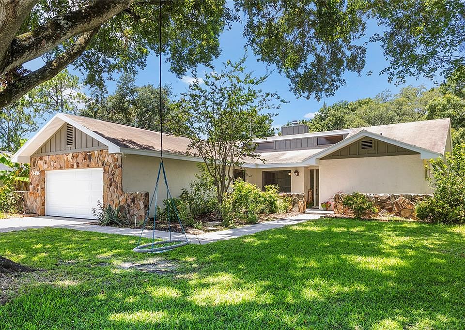 1st image of 4404 S Laurel Pointe Dr