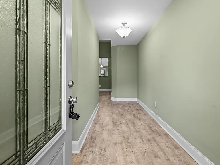128 Sycamore Hill Dr — Photo 5