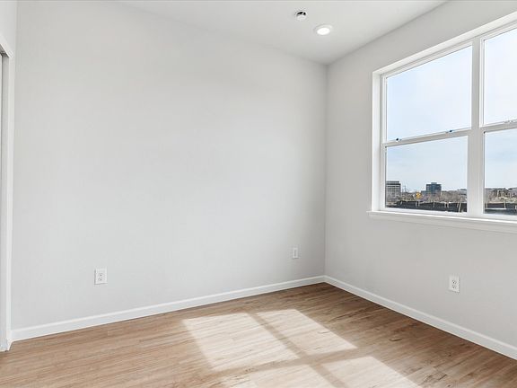 4th image of 441 Interlocken Blvd #104