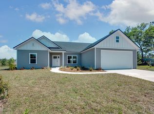 7 Blackberry Ln, Crawfordville, FL 32327
