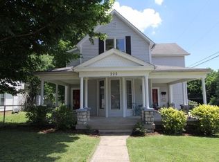 222 N Locust St, Versailles, KY 40383