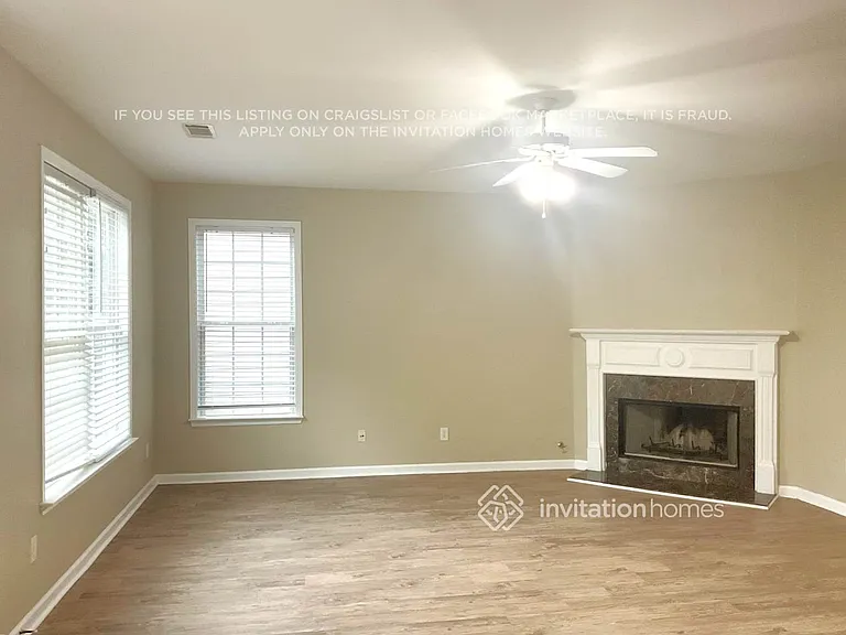 655 Briarhurst Ct — Photo 4