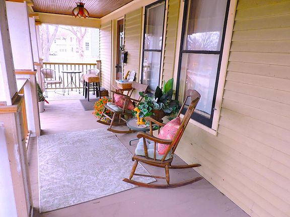 2nd image of 516 Riverside DRIVE