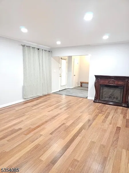 2 bed, 2.5 bath, 2035 sqft, $3,650 — Photo 3