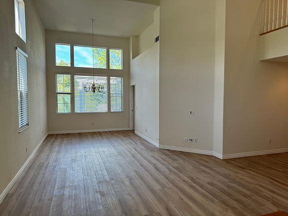 2nd image of 2975 Westbourne Pl