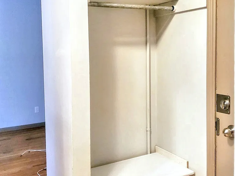 900 Norwich Ave #203 — Photo 6