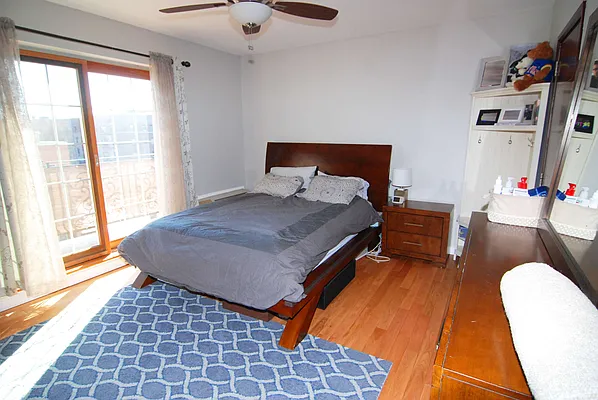 Sold by Momentum Real Estate LLC | media 29