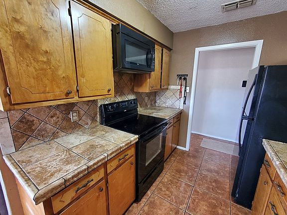 5th image of 1321 Copus Ave