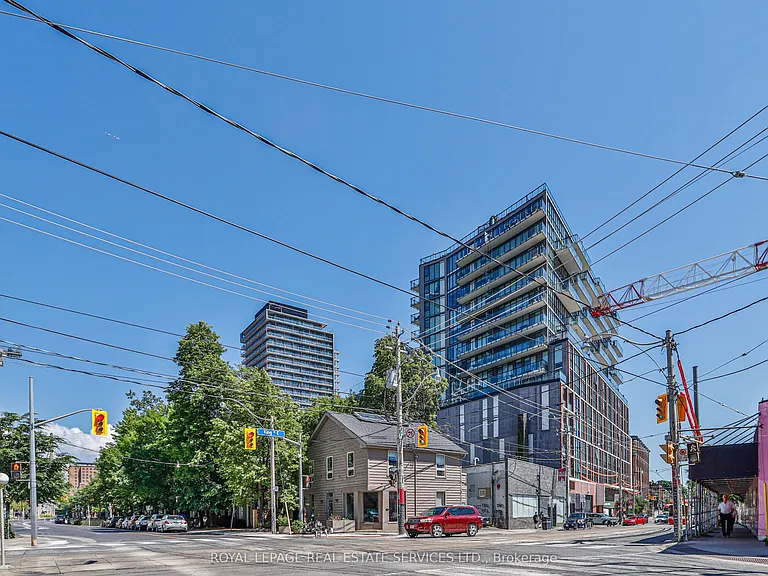 318 King St E #803 — Photo 2