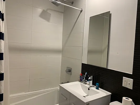 Rented by Premier Metro Realty Corp | media 15