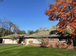 7420 Locklin, West Bloomfield, MI 48324