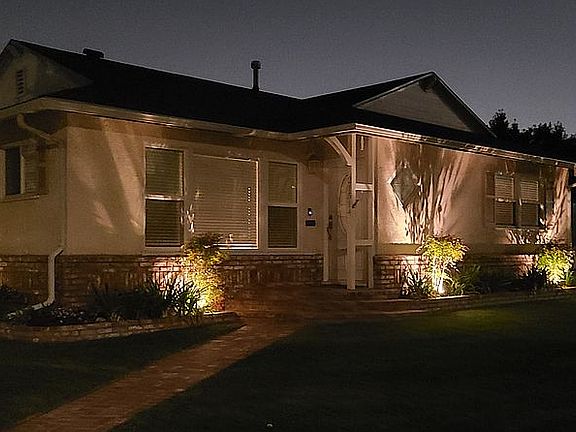 3rd image of 21514 Howard Ave