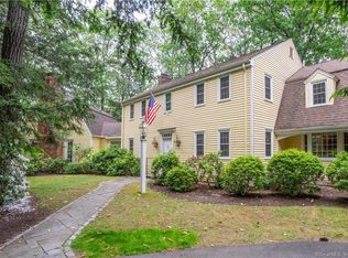 10 Metacomet Rd, Farmington, CT 06032