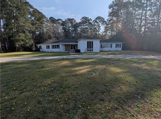 1503 Lakeview Rd, Fairmont, NC 28340