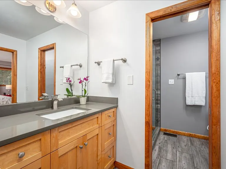 1020 Burning Tree Dr — Photo 22
