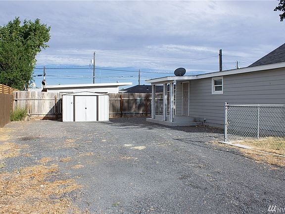 2nd image of 257 2nd Ave NW