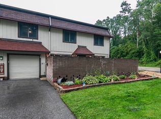 9956 Johnnycake Ridge Rd #16E, Painesville, OH 44077