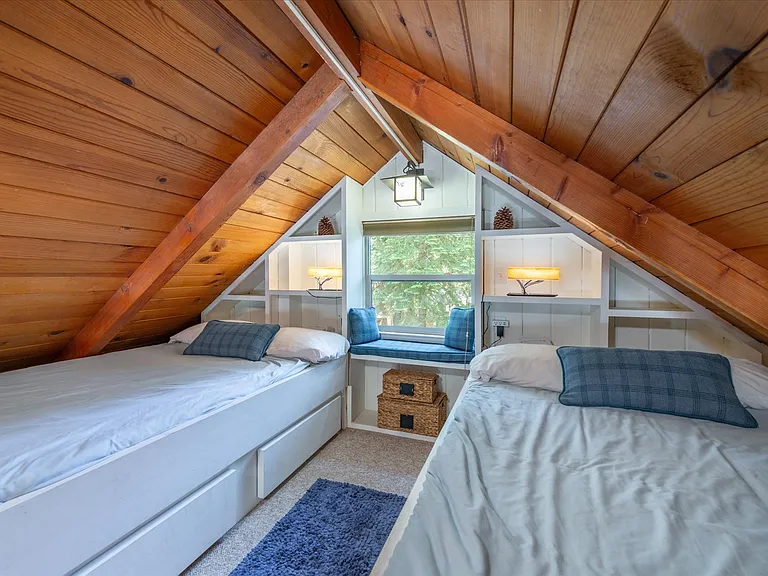 Loft Sleeping Area (upstairs) - 2 full size beds.