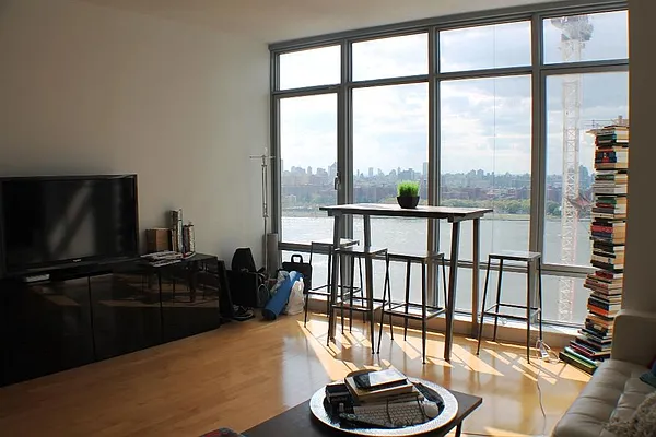 Rented by Corcoran | media 27