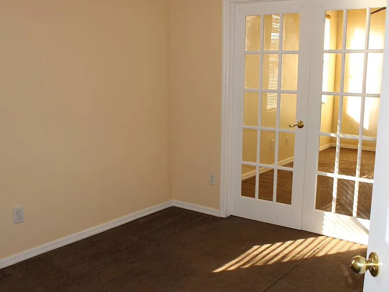 353 Heather Hills Dr — Photo 9