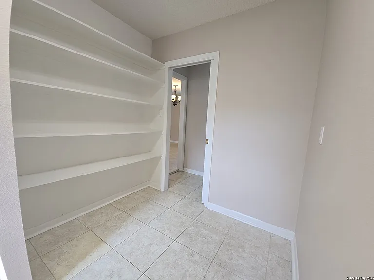 626 Solo St — Photo 13