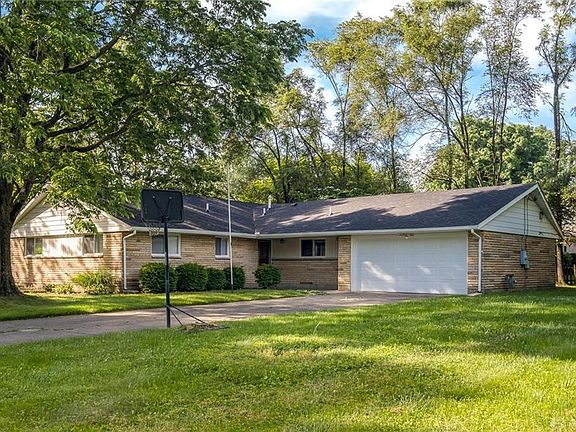 2nd image of 79 Larchmere Dr