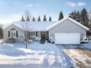 3120 N Bluff Ct, Hudsonville, MI 49426