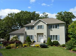 12 Ryan Ct, Monroe, NY 10950