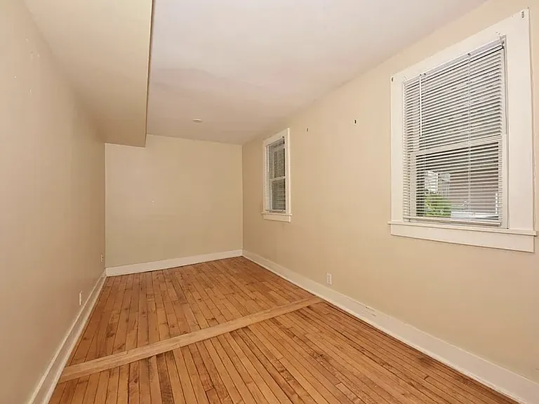 1818 N Arlington Pl — Photo 8