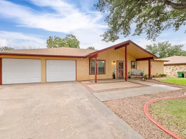 3842 Parkwood Dr, San Angelo, TX 76904