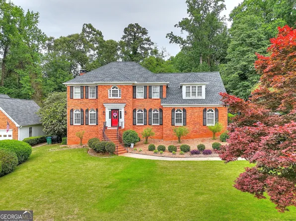 2613 Bridgewood Ln, Snellville, GA 30078