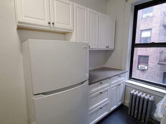 3rd image of 4315 46th St APT D6