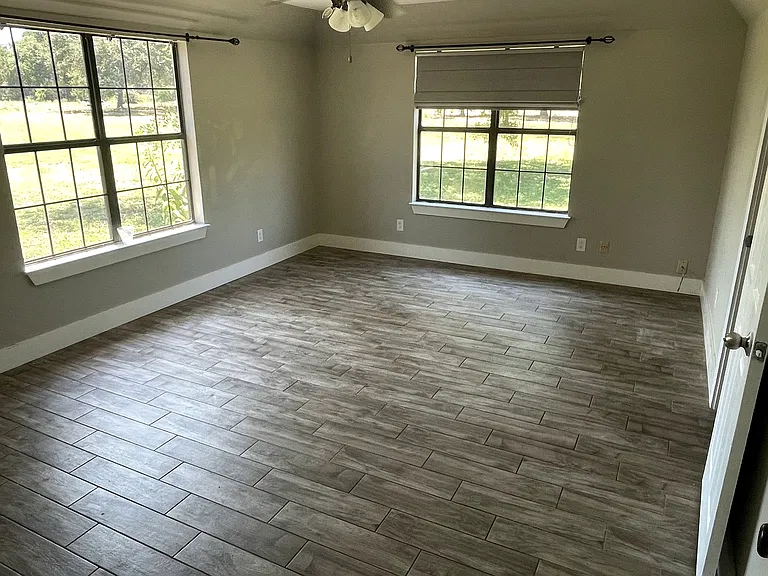 15818 Hamilton Pool Rd — Photo 21