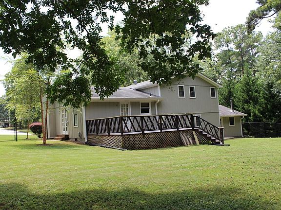 3rd image of 6274 Amber Dr