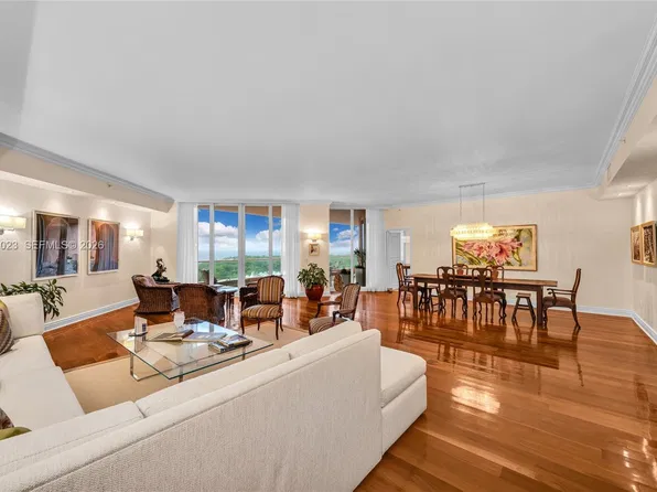 60 Edgewater Dr APT 14E, Coral Gables, FL 33133