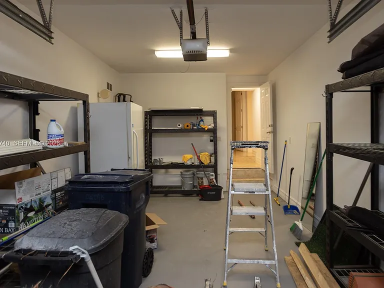 425 N Shore Dr — Photo 33