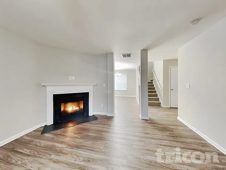 13730 Elsie Caldwell Ln — Photo 3