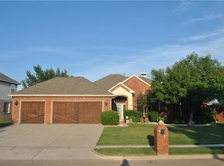 6104 Cottage Ln, Flower Mound, TX 75028