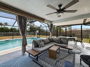 622 SE 32nd St, Cape Coral, FL 33904