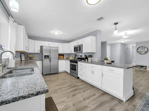 611 Ferretti Ave, Fort Walton Beach, FL 32547