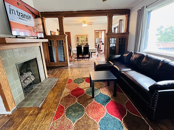 3rd image of 1336 Penn Ave