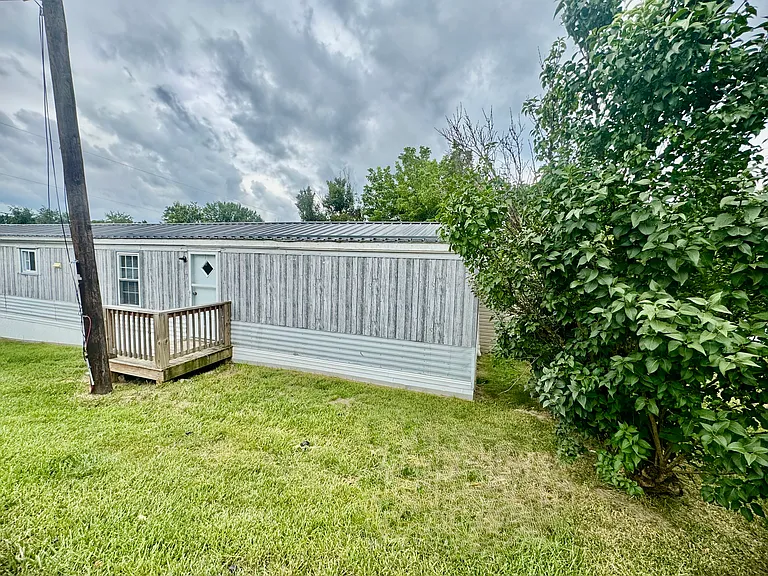 490 Harless St — Photo 22