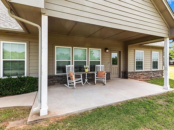 3rd image of 44131 County Street 2730