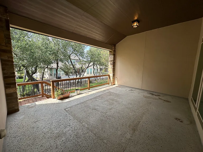 111 El Cielo — Photo 30