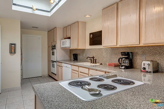 1533 E Canyon Estates Dr — Photo 14